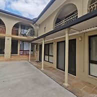 Gallery Motel