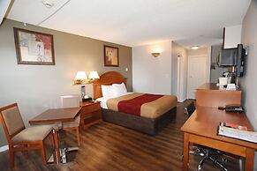 Econo Lodge Inn & Suites