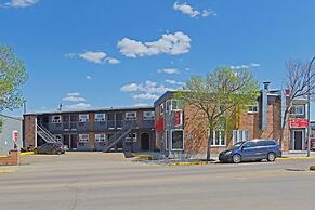 Econo Lodge Inn & Suites