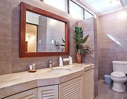 Cebu White Sands Resort and Spa