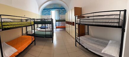 Seven Hostel