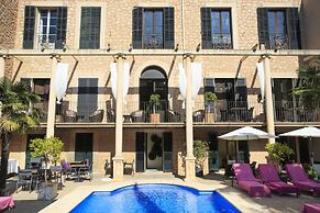 L'Avenida Hotel