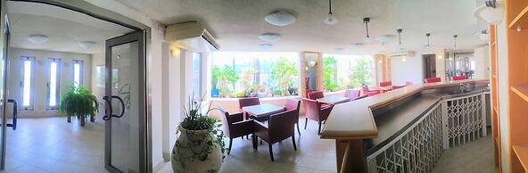 Hotel Marom