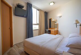 Hotel Marom