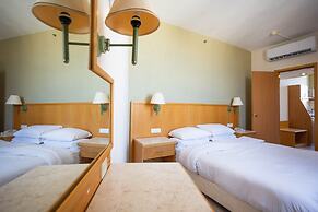 Hotel Marom