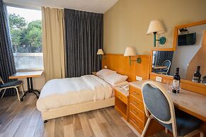 Hotel Marom