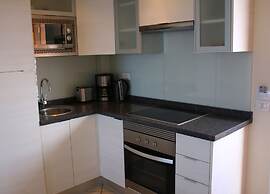 Ona Pearl Grey