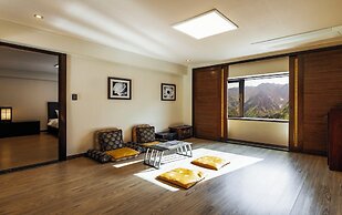 Kensington Hotel Seorak