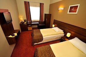 Hotel Tęczowy Młyn