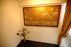 Mirth Sathorn Hotel