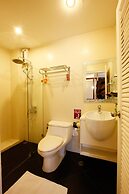 Mirth Sathorn Hotel