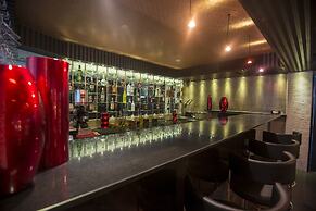 Sukhumvit Suites Hotel