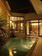 Siam Society Hotel & Resort