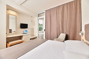 Hotel Mediteran Plava Laguna