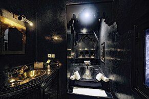 Riad Khol