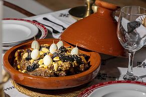 Riad Khol