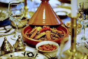 Riad Khol