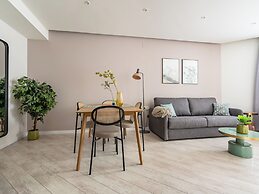 Limehome Barcelona Rector Triadó