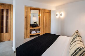 Callia Retreat Adults Only