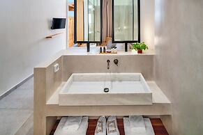 Callia Retreat Adults Only