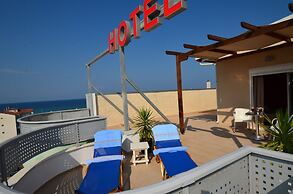 Evilion Sea And Sun
