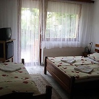 Sarokház Panzió