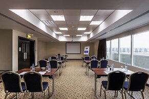 Holiday Inn Express Dubai Airport by IHG