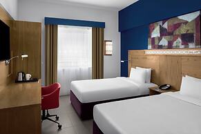 Holiday Inn Express Dubai Airport by IHG