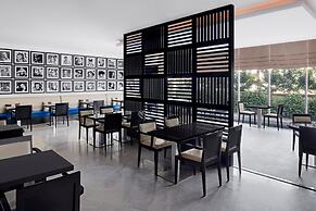 Holiday Inn Express Dubai Airport by IHG