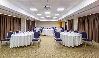 Holiday Inn Express Dubai Airport by IHG