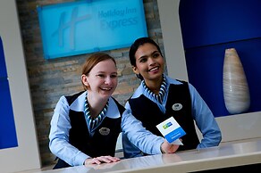 Holiday Inn Express Dubai Airport by IHG