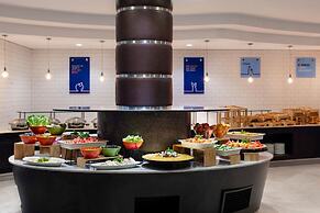 Holiday Inn Express Dubai Airport by IHG