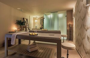 Blue Marine Resort & Spa