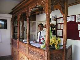 Hotel Golden City