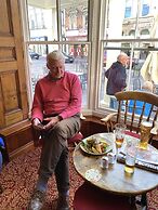 The Red Lion Hotel