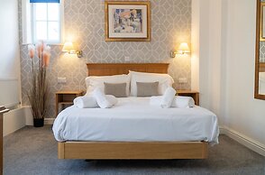 The Red Lion Hotel