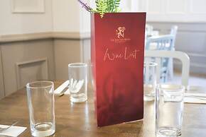 The Red Lion Hotel