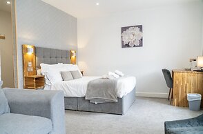 The Red Lion Hotel