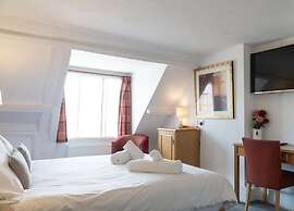 The Red Lion Hotel