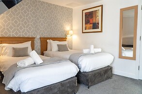The Red Lion Hotel