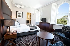 Avonmore on the Park Boutique Hotel