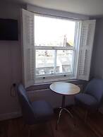 Aquarium Guest House