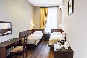 M Hotel