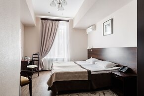 M Hotel