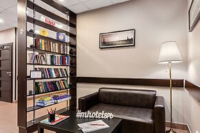 M Hotel