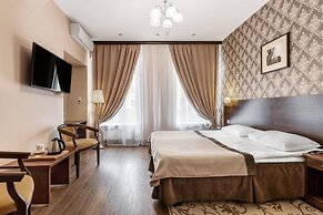 M Hotel