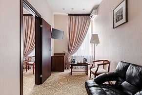 M Hotel