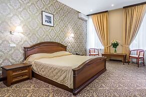 M Hotel