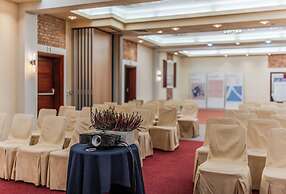 Dwór Kombornia Hotel & SPA