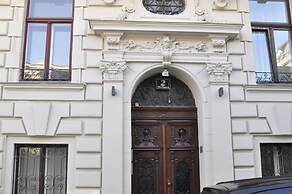 K&T Boardinghouse
